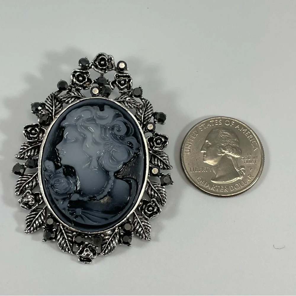 Stunning Cameo Brooch Pin Black Rhinestone Gray Face Vintage Look Floral Details